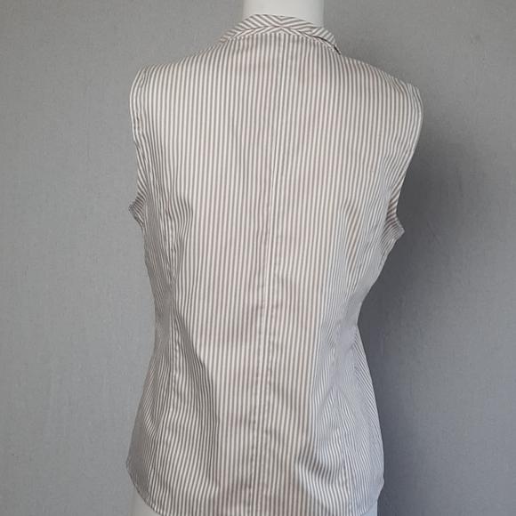 Calvin Klein button down sleeveless top - Picture 6 of 9